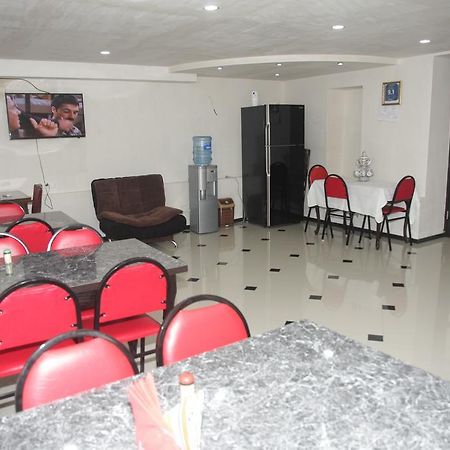Guest House Nona Kutaisi Exterior photo